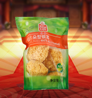 荟食(FINE LIFE)臻选朵型银耳产自福建宁德150g每袋，精选优质片状银耳经过领先工艺烘干而成，卫生安全，色泽乳白色，半透明，柔软有弹性。可直接与肉丝爆炒、与枸杞、红枣煲汤，或作为佐料，荤素皆宜，食法多样，是一道美味食材。采用透明的塑料包装，大气美观，新鲜清晰可见，方便消费者们的选购，质量保证，放心购买。